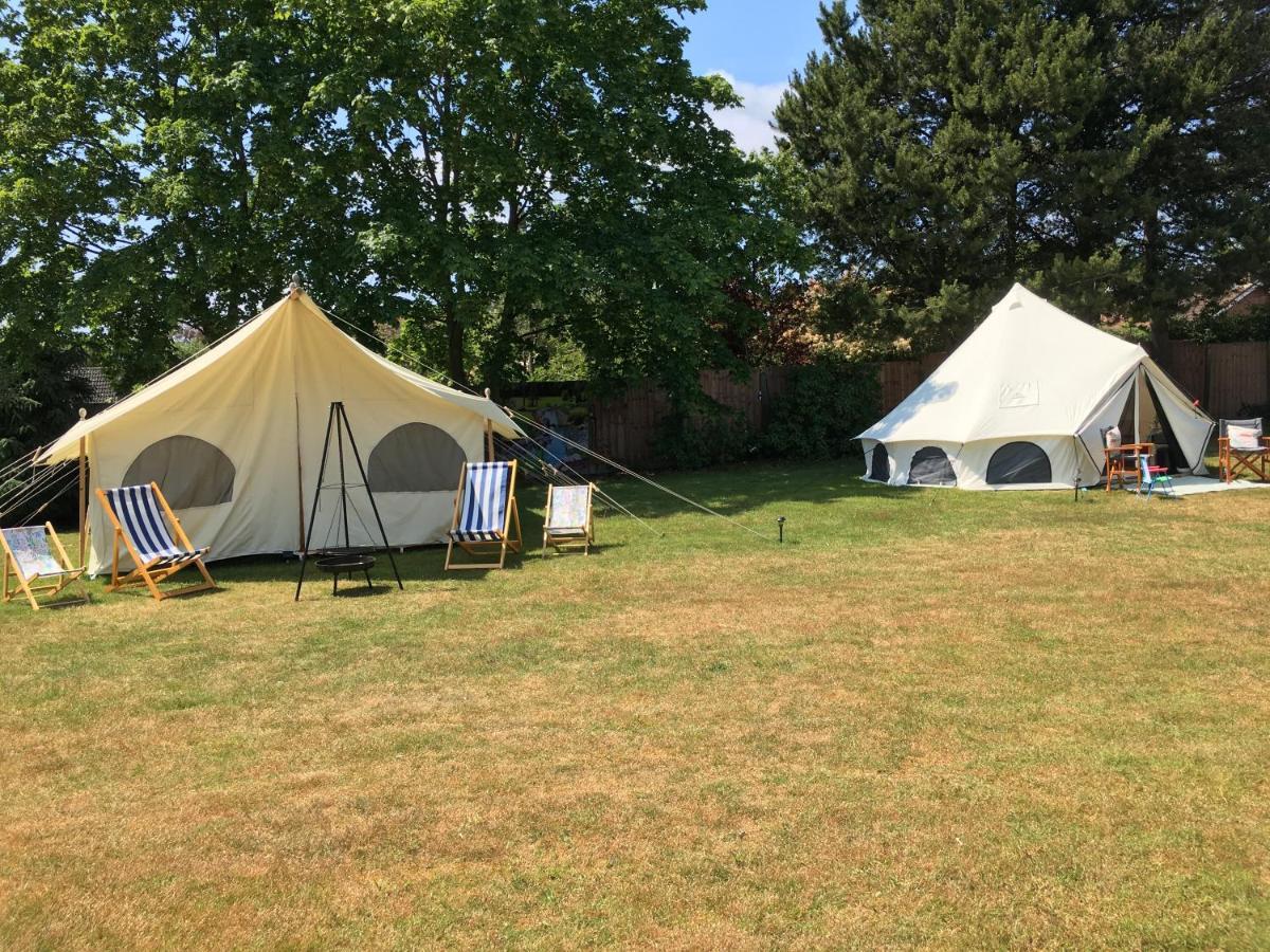 Hotel Eva Lily Woodhall Spa Esterno foto